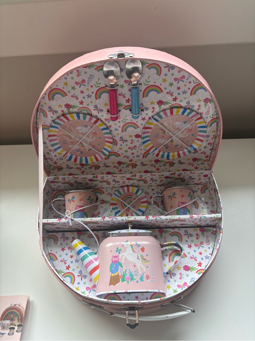 Floss & rock kids rainbow tin tea set with carry case